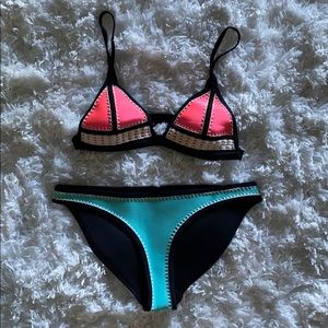 Triangl Bikini Set